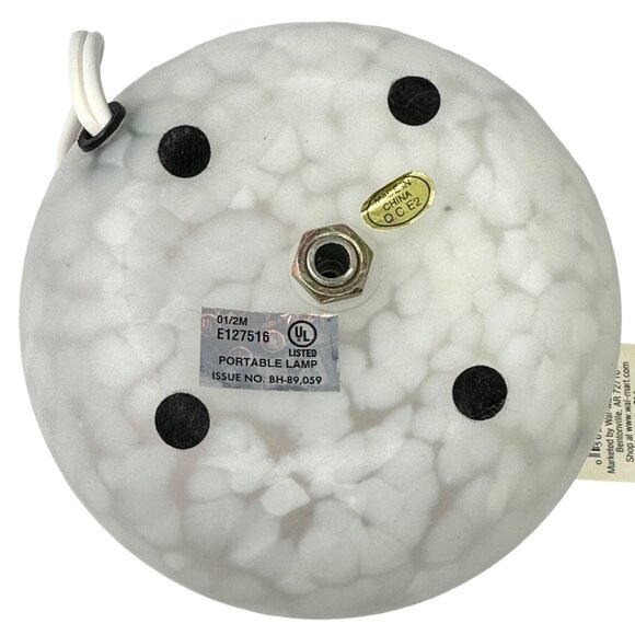 Christmas Red Poinsettia White Speckled Art Glass Mushroom Table Lamp 7 Inch - Picture 4 of 8